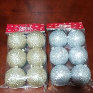 🦋3/$15💰A bundle of Christmas ornaments 💥Final Price💥